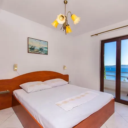 아파트 By The Sea Pisak, Omis - 2802 피사크